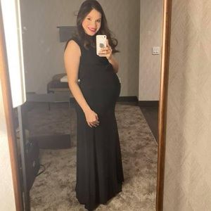 Badgley Mischka long black dress size 4